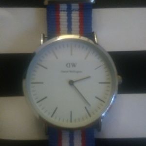 Daniel Wellington Watch Trendy look
